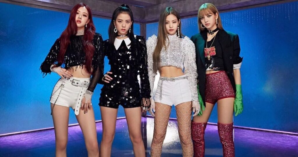 Foto oficial de BLACKPINK mostrando la imagen fuerte y dominante del grupo.
